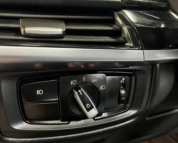 Сірий БМВ Х5, об'ємом двигуна 2.98 л та пробігом 158 тис. км за 25800 $, фото 14 на Automoto.ua