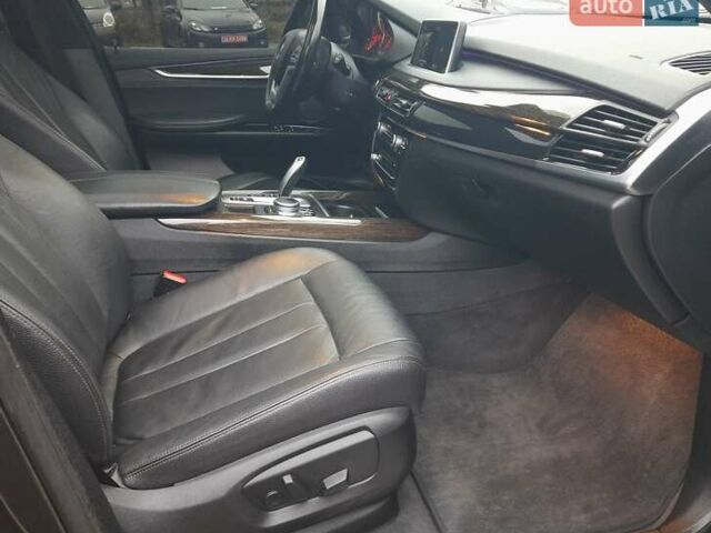 Серый БМВ Х5, объемом двигателя 3 л и пробегом 229 тыс. км за 27499 $, фото 52 на Automoto.ua