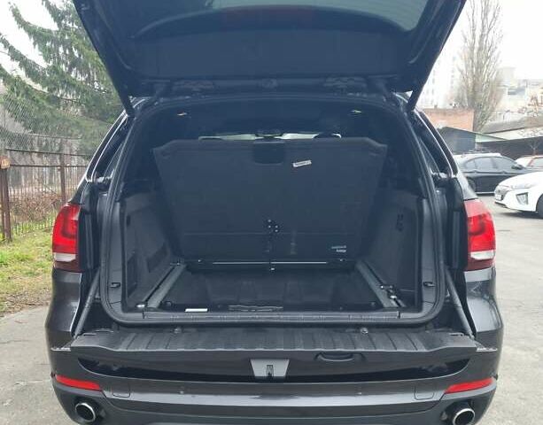 Серый БМВ Х5, объемом двигателя 3 л и пробегом 229 тыс. км за 27499 $, фото 17 на Automoto.ua