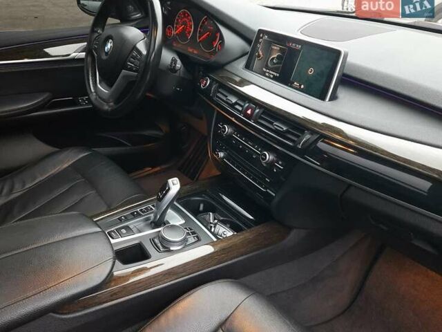 Серый БМВ Х5, объемом двигателя 3 л и пробегом 229 тыс. км за 27499 $, фото 54 на Automoto.ua