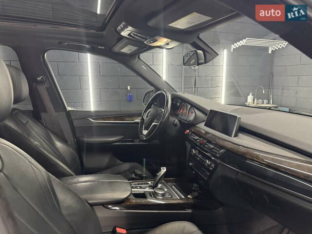Серый БМВ Х5, объемом двигателя 2 л и пробегом 198 тыс. км за 27000 $, фото 7 на Automoto.ua