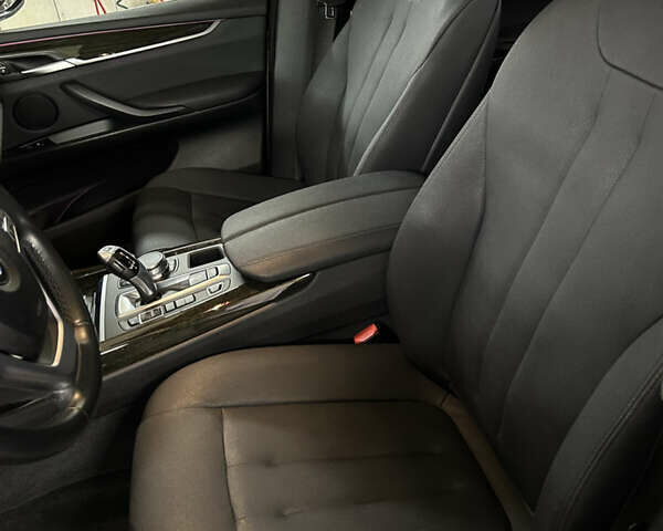 Серый БМВ Х5, объемом двигателя 2 л и пробегом 135 тыс. км за 35500 $, фото 28 на Automoto.ua