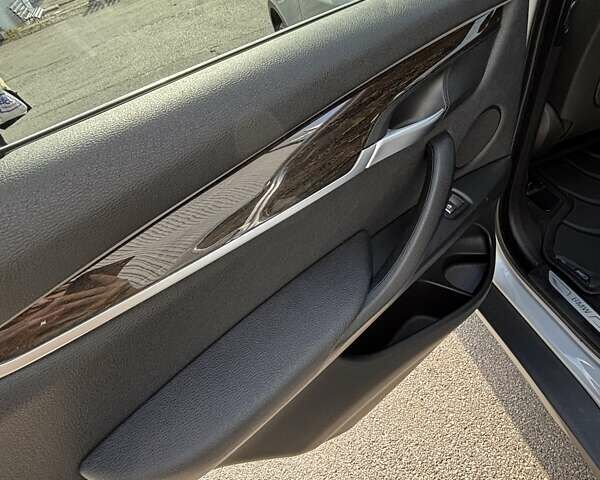 Серый БМВ Х5, объемом двигателя 2.98 л и пробегом 129 тыс. км за 25500 $, фото 16 на Automoto.ua