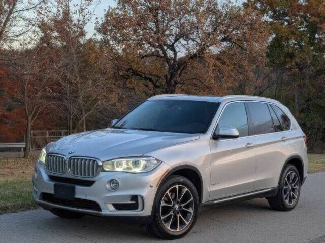 Серый БМВ Х5, объемом двигателя 3 л и пробегом 119 тыс. км за 8000 $, фото 2 на Automoto.ua