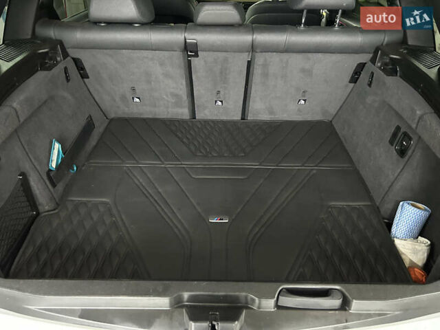 Серый БМВ Х5, объемом двигателя 2 л и пробегом 135 тыс. км за 35500 $, фото 47 на Automoto.ua