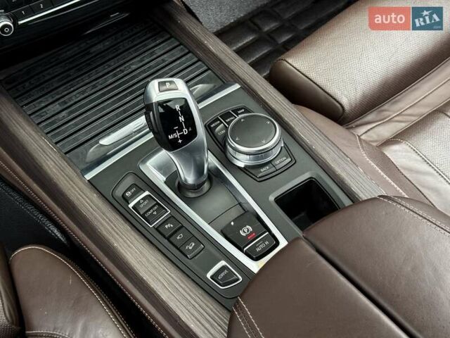 Серый БМВ Х5, объемом двигателя 2 л и пробегом 192 тыс. км за 27999 $, фото 23 на Automoto.ua