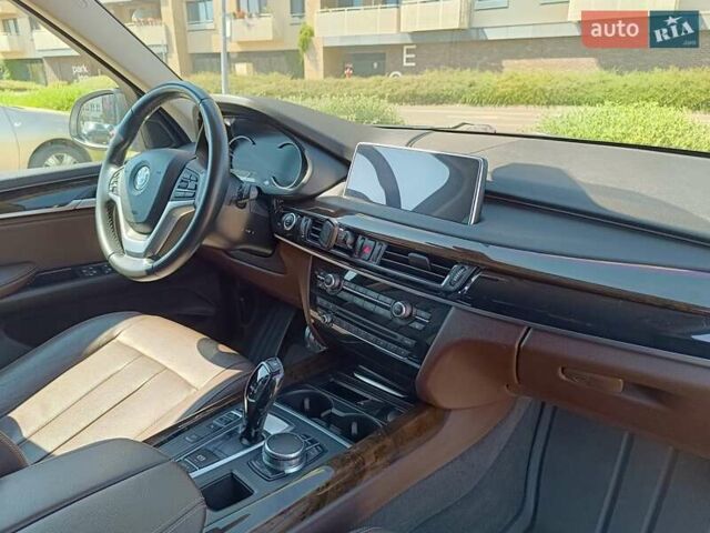 Серый БМВ Х5, объемом двигателя 2.98 л и пробегом 75 тыс. км за 38000 $, фото 34 на Automoto.ua
