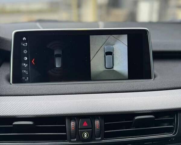 Серый БМВ Х5, объемом двигателя 2.99 л и пробегом 299 тыс. км за 28800 $, фото 14 на Automoto.ua