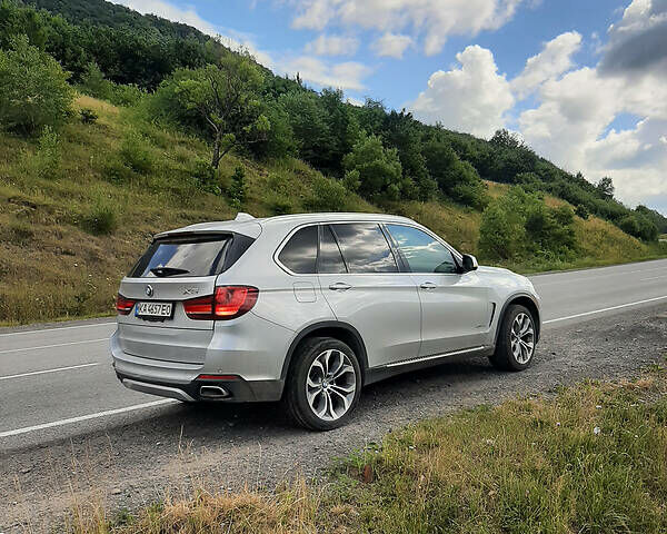 Серый БМВ Х5, объемом двигателя 3 л и пробегом 92 тыс. км за 38500 $, фото 7 на Automoto.ua