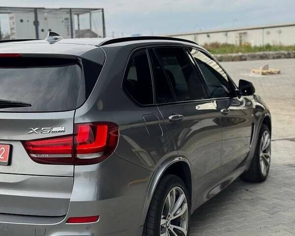 Серый БМВ Х5, объемом двигателя 2.99 л и пробегом 299 тыс. км за 28800 $, фото 8 на Automoto.ua
