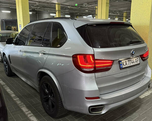 Серый БМВ Х5, объемом двигателя 2.99 л и пробегом 205 тыс. км за 31000 $, фото 2 на Automoto.ua