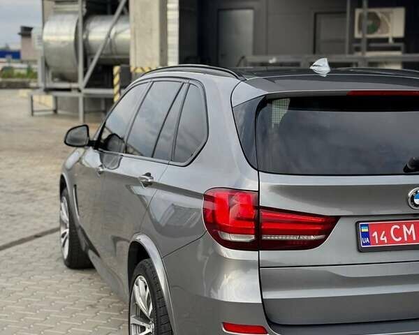 Серый БМВ Х5, объемом двигателя 2.99 л и пробегом 299 тыс. км за 28800 $, фото 5 на Automoto.ua