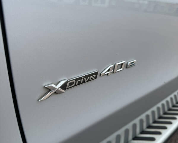 Сірий БМВ Х5, об'ємом двигуна 2 л та пробігом 145 тис. км за 22999 $, фото 4 на Automoto.ua