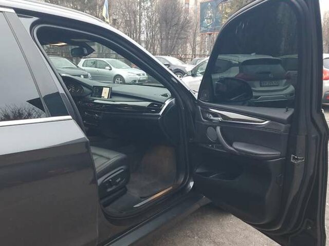 Серый БМВ Х5, объемом двигателя 3 л и пробегом 229 тыс. км за 27499 $, фото 48 на Automoto.ua