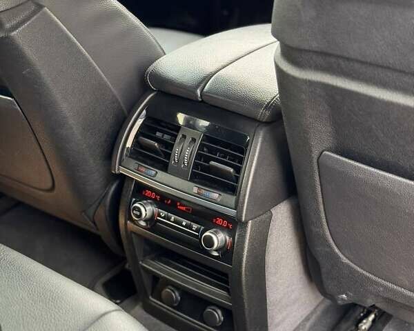 Серый БМВ Х5, объемом двигателя 2.99 л и пробегом 299 тыс. км за 28800 $, фото 22 на Automoto.ua