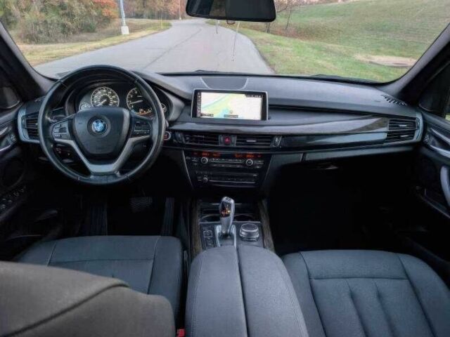 Серый БМВ Х5, объемом двигателя 3 л и пробегом 119 тыс. км за 8000 $, фото 15 на Automoto.ua