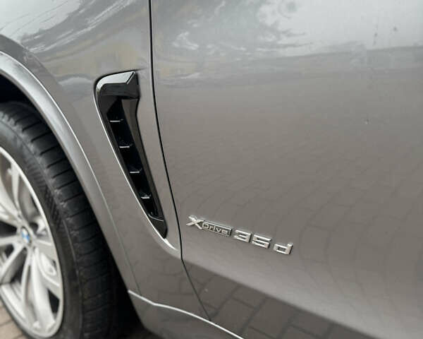 Серый БМВ Х5, объемом двигателя 2.99 л и пробегом 154 тыс. км за 36500 $, фото 13 на Automoto.ua