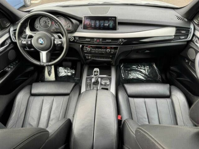 Серый БМВ Х5, объемом двигателя 3 л и пробегом 54 тыс. км за 8700 $, фото 7 на Automoto.ua