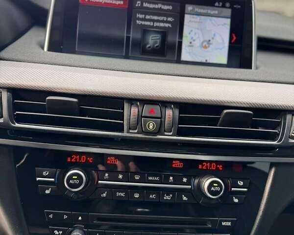 Серый БМВ Х5, объемом двигателя 2.99 л и пробегом 299 тыс. км за 28800 $, фото 11 на Automoto.ua