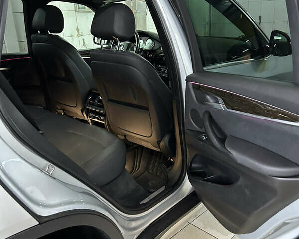 Серый БМВ Х5, объемом двигателя 2 л и пробегом 135 тыс. км за 35500 $, фото 38 на Automoto.ua