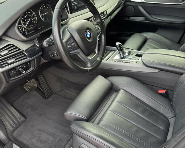 Сірий БМВ Х5, об'ємом двигуна 2 л та пробігом 145 тис. км за 22999 $, фото 20 на Automoto.ua