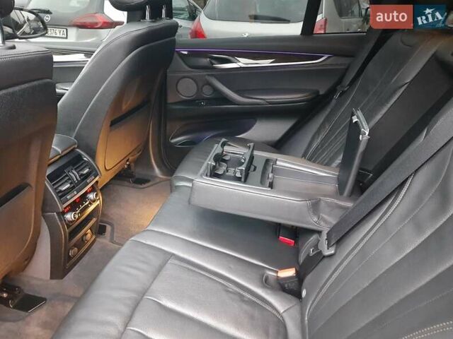 Серый БМВ Х5, объемом двигателя 3 л и пробегом 229 тыс. км за 27499 $, фото 38 на Automoto.ua