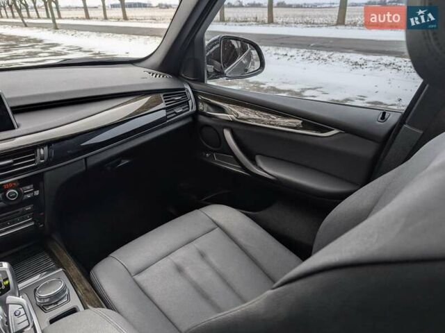 Сірий БМВ Х5, об'ємом двигуна 2.99 л та пробігом 203 тис. км за 22500 $, фото 43 на Automoto.ua