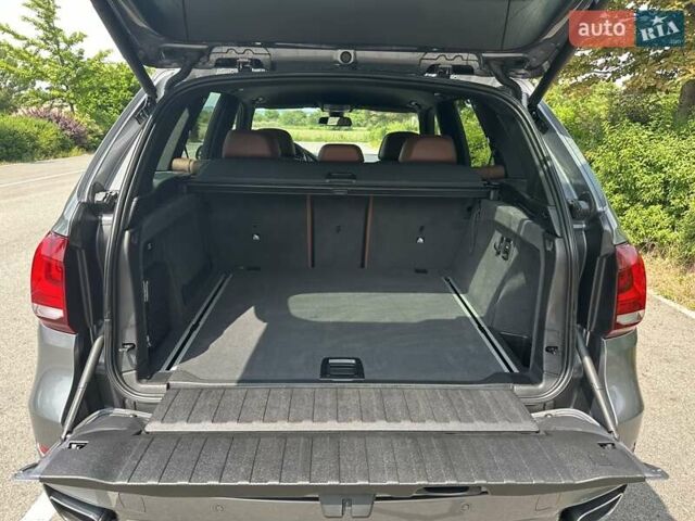 Серый БМВ Х5, объемом двигателя 2.98 л и пробегом 96 тыс. км за 40000 $, фото 7 на Automoto.ua