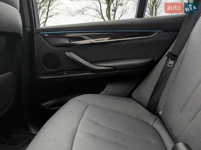 Сірий БМВ Х5, об'ємом двигуна 2.99 л та пробігом 203 тис. км за 22500 $, фото 44 на Automoto.ua