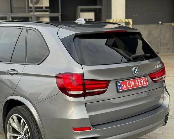 Серый БМВ Х5, объемом двигателя 2.99 л и пробегом 299 тыс. км за 28800 $, фото 7 на Automoto.ua