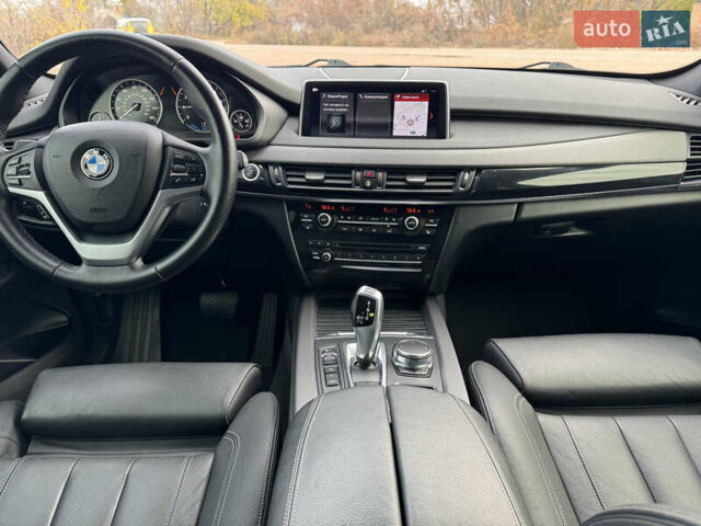 Сірий БМВ Х5, об'ємом двигуна 2 л та пробігом 145 тис. км за 22999 $, фото 40 на Automoto.ua