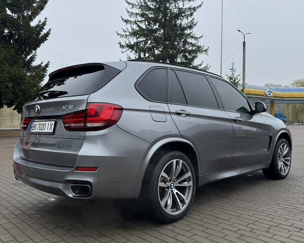 Серый БМВ Х5, объемом двигателя 2.99 л и пробегом 154 тыс. км за 36500 $, фото 5 на Automoto.ua