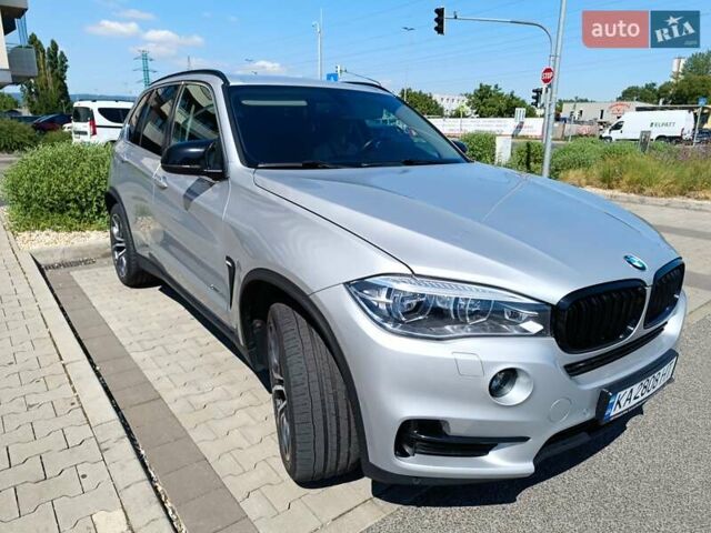 Серый БМВ Х5, объемом двигателя 2.98 л и пробегом 75 тыс. км за 38000 $, фото 5 на Automoto.ua