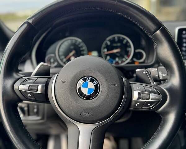 Серый БМВ Х5, объемом двигателя 2.99 л и пробегом 299 тыс. км за 28800 $, фото 12 на Automoto.ua