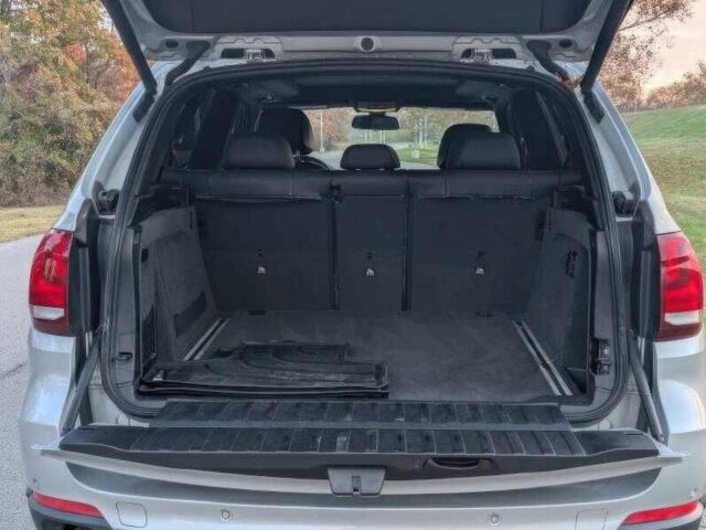 Серый БМВ Х5, объемом двигателя 3 л и пробегом 119 тыс. км за 8000 $, фото 12 на Automoto.ua