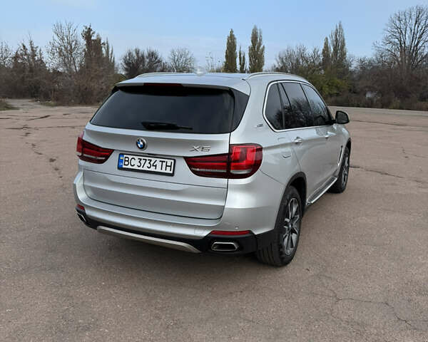 Сірий БМВ Х5, об'ємом двигуна 2 л та пробігом 145 тис. км за 22999 $, фото 17 на Automoto.ua