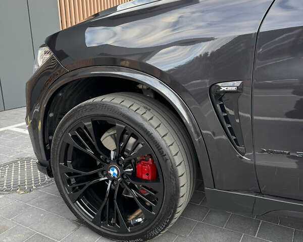 БМВ Х5 2017 в Днепре (Днепропетровске) на Automoto.ua Серый БМВ Х5, объемом двигателя 2.98 л и пробегом 140 тыс. км за 33500 $, фото 4 на Automoto.ua