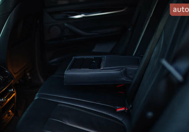 Серый БМВ Х5, объемом двигателя 2.98 л и пробегом 141 тыс. км за 29500 $, фото 31 на Automoto.ua