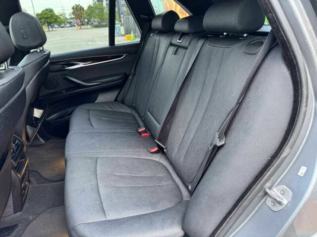 Серый БМВ Х5, объемом двигателя 3 л и пробегом 67 тыс. км за 20500 $, фото 11 на Automoto.ua