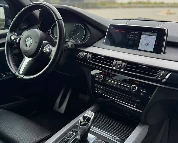 Серый БМВ Х5, объемом двигателя 2.99 л и пробегом 299 тыс. км за 28800 $, фото 23 на Automoto.ua