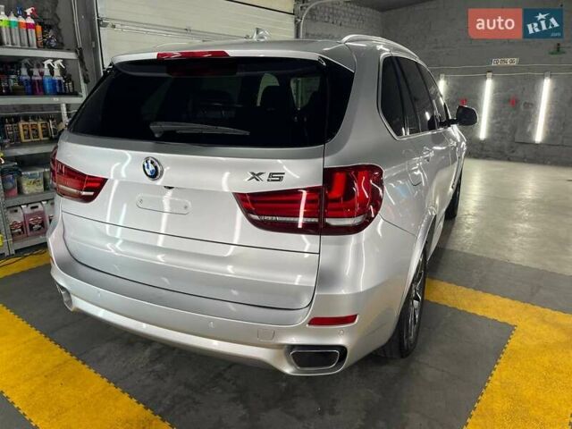 Сірий БМВ Х5, об'ємом двигуна 2.98 л та пробігом 158 тис. км за 25800 $, фото 4 на Automoto.ua