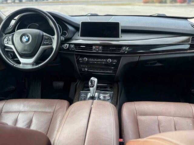 Серый БМВ Х5, объемом двигателя 3 л и пробегом 58 тыс. км за 25000 $, фото 6 на Automoto.ua