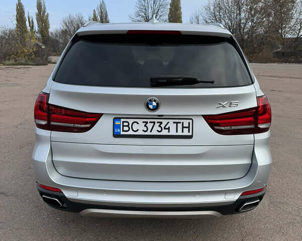 Сірий БМВ Х5, об'ємом двигуна 2 л та пробігом 145 тис. км за 22999 $, фото 11 на Automoto.ua