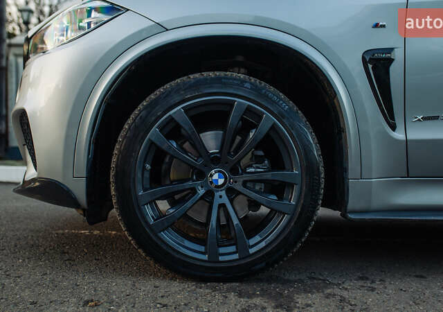 Серый БМВ Х5, объемом двигателя 2.98 л и пробегом 141 тыс. км за 29500 $, фото 12 на Automoto.ua