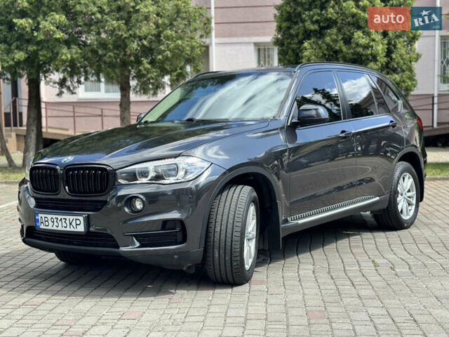 Серый БМВ Х5, объемом двигателя 2 л и пробегом 140 тыс. км за 29900 $, фото 1 на Automoto.ua