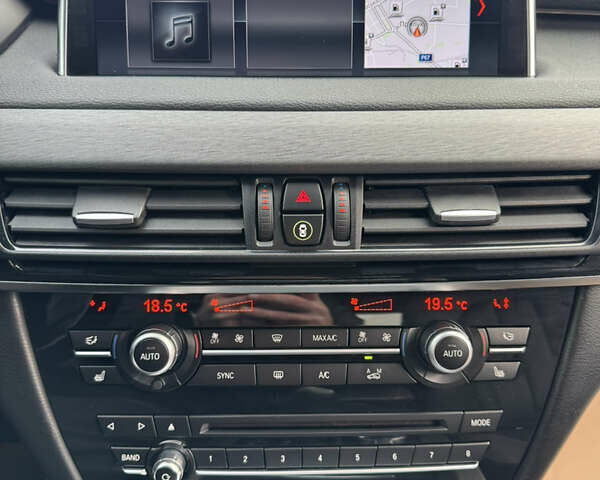 Сірий БМВ Х5, об'ємом двигуна 2 л та пробігом 145 тис. км за 22999 $, фото 34 на Automoto.ua