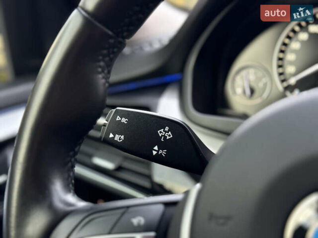Серый БМВ Х5, объемом двигателя 2 л и пробегом 243 тыс. км за 32222 $, фото 76 на Automoto.ua