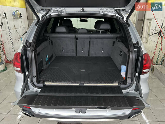 Серый БМВ Х5, объемом двигателя 2 л и пробегом 135 тыс. км за 35500 $, фото 45 на Automoto.ua