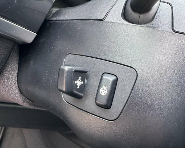 Сірий БМВ Х5, об'ємом двигуна 2 л та пробігом 145 тис. км за 22999 $, фото 38 на Automoto.ua