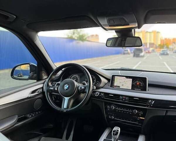 Серый БМВ Х5, объемом двигателя 2.99 л и пробегом 299 тыс. км за 28800 $, фото 30 на Automoto.ua